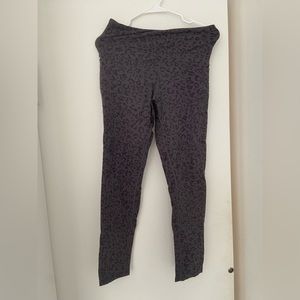 Cheetah print leggings with pockets